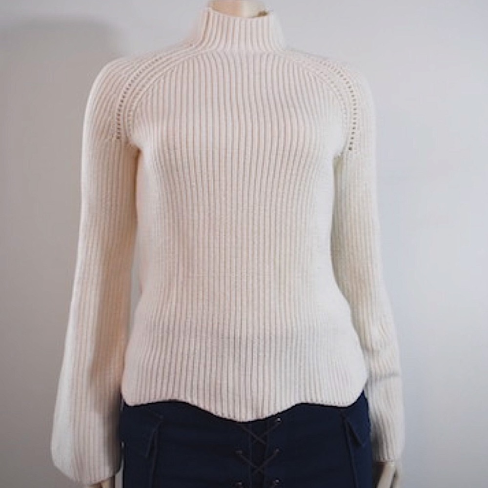 Costal Grandma Knit Sweater With Scalloped Hemline & Sleeves